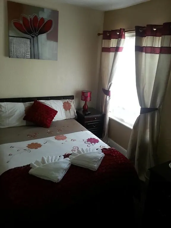 *** Guest house The Maydor Blackpool United Kingdom