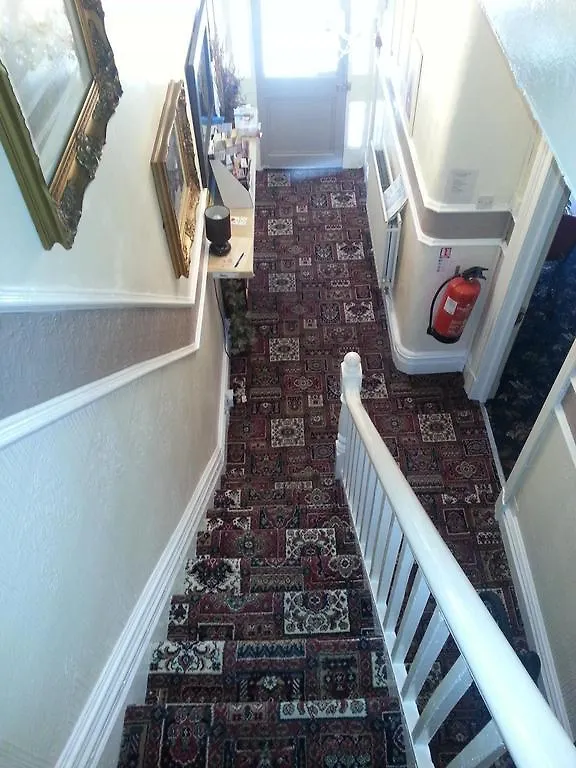 *** Guest house The Maydor Blackpool United Kingdom